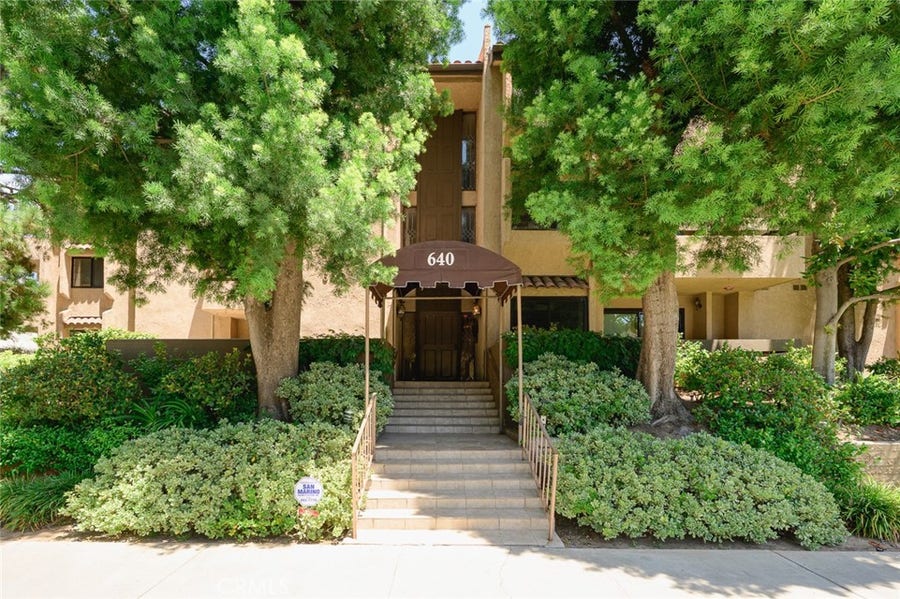 Property photo for 640 S Lake, #203, Pasadena, CA