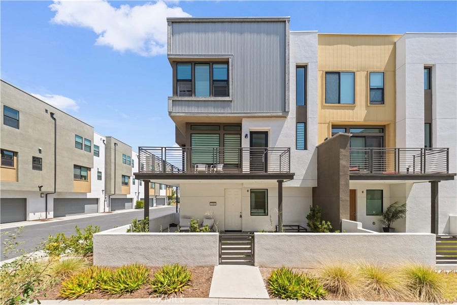 Property photo for 120 Sawbuck, Irvine, CA