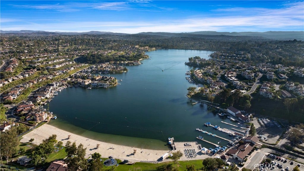 26101 Cordillera, Mission Viejo, CA 92691 26101 Cordillera, Mission Viejo, CA 92691