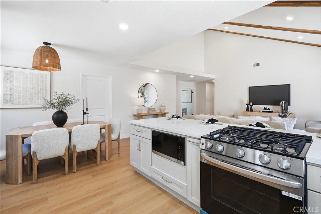 26101 Cordillera, Mission Viejo, CA 92691 26101 Cordillera, Mission Viejo, CA 92691