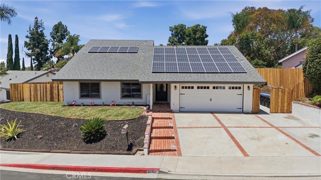 26101 Cordillera, Mission Viejo, CA 92691 26101 Cordillera, Mission Viejo, CA 92691