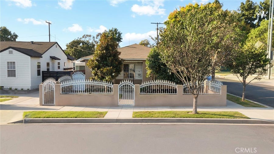 Property photo for 331 E 65th, Long Beach, CA