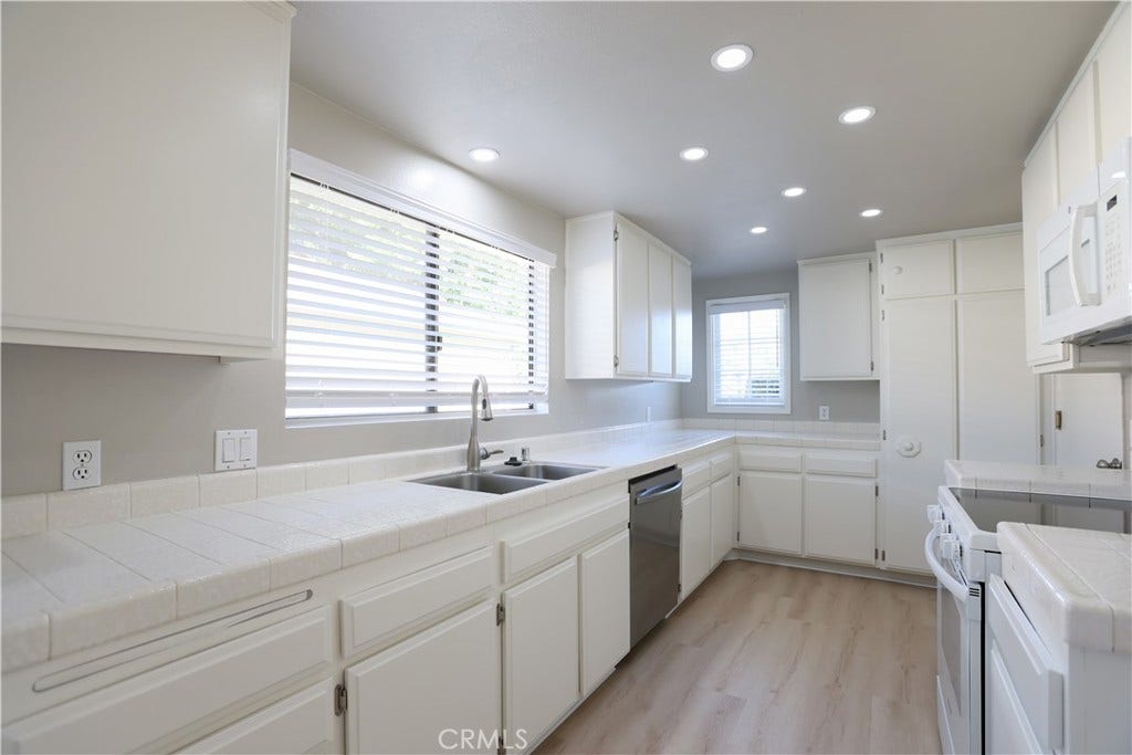 Light, Bright Kitchen with Recessed Lighting