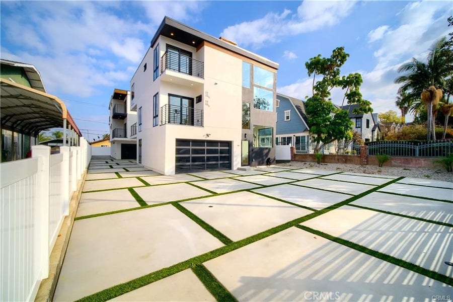Property photo for 616 N Mariposa Ave Avenue, Los Angeles, CA
