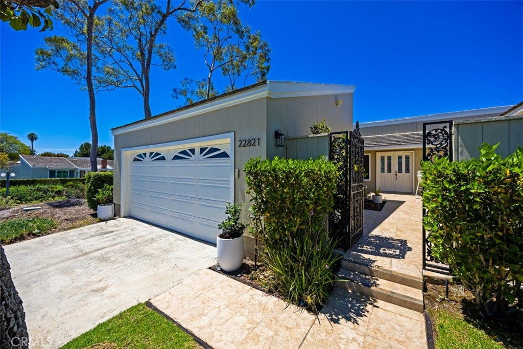 22821 Mariano, Laguna Niguel, CA 92677 Gated courtyard