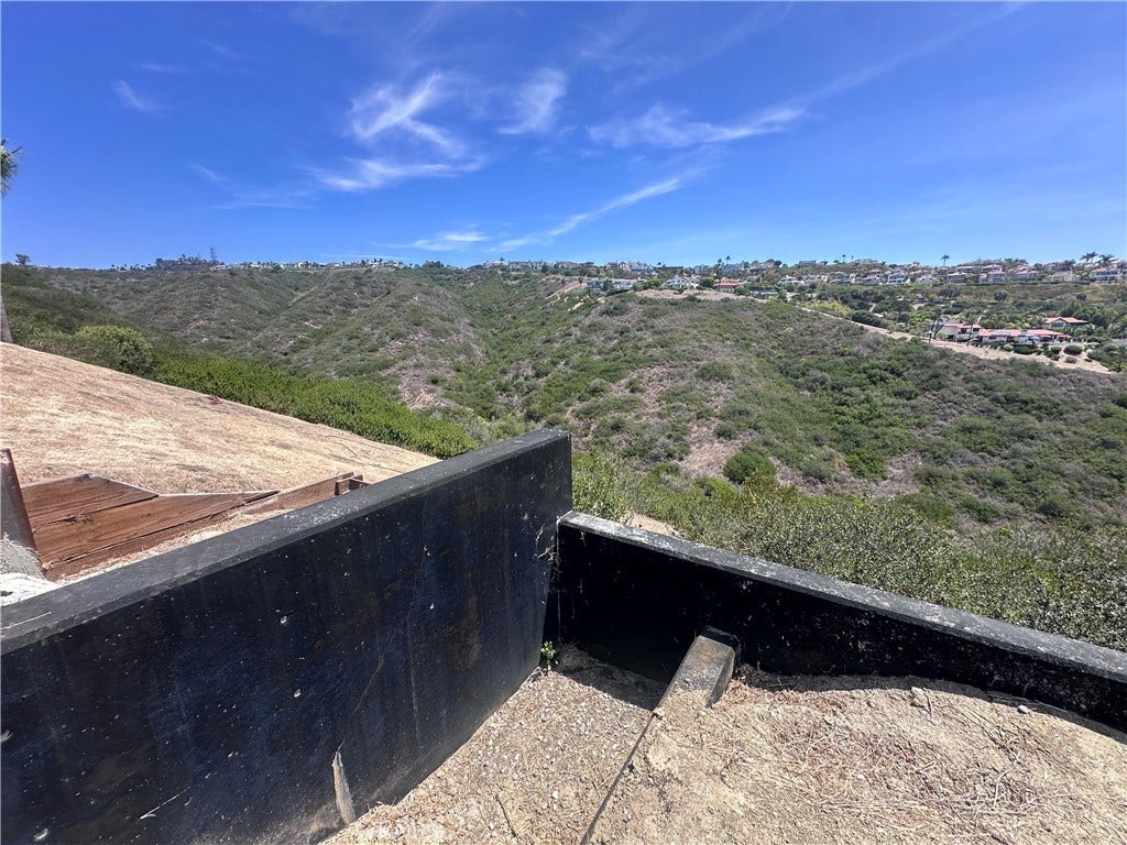 1701 Avenida Salvador, San Clemente, CA 92672 1701 Avenida Salvador, San Clemente, CA 92672