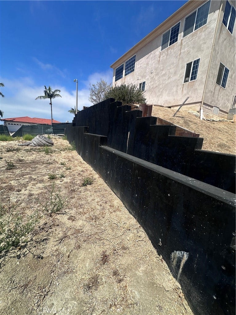 1701 Avenida Salvador, San Clemente, CA 92672 1701 Avenida Salvador, San Clemente, CA 92672