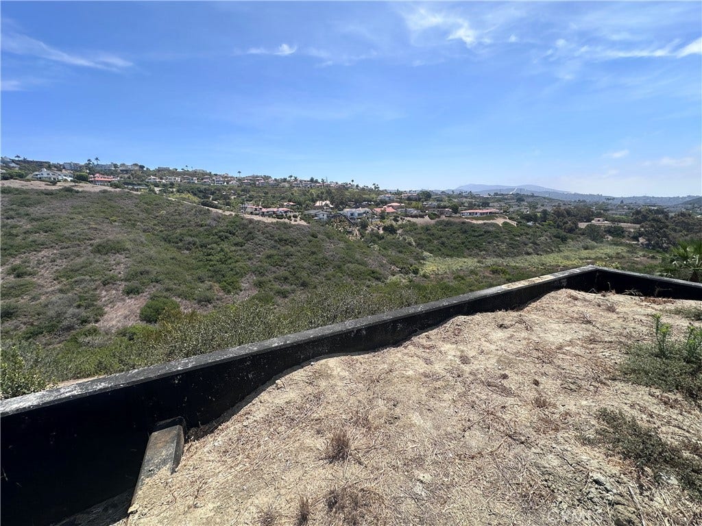 1701 Avenida Salvador, San Clemente, CA 92672 1701 Avenida Salvador, San Clemente, CA 92672