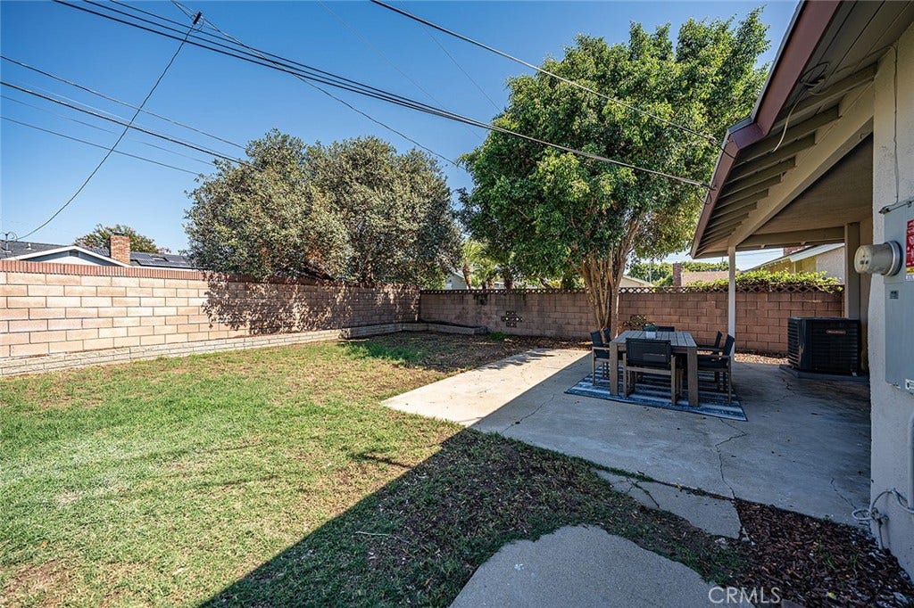 580 Dover Rd, Covina, CA 91722 580 Dover Rd, Covina, CA 91722