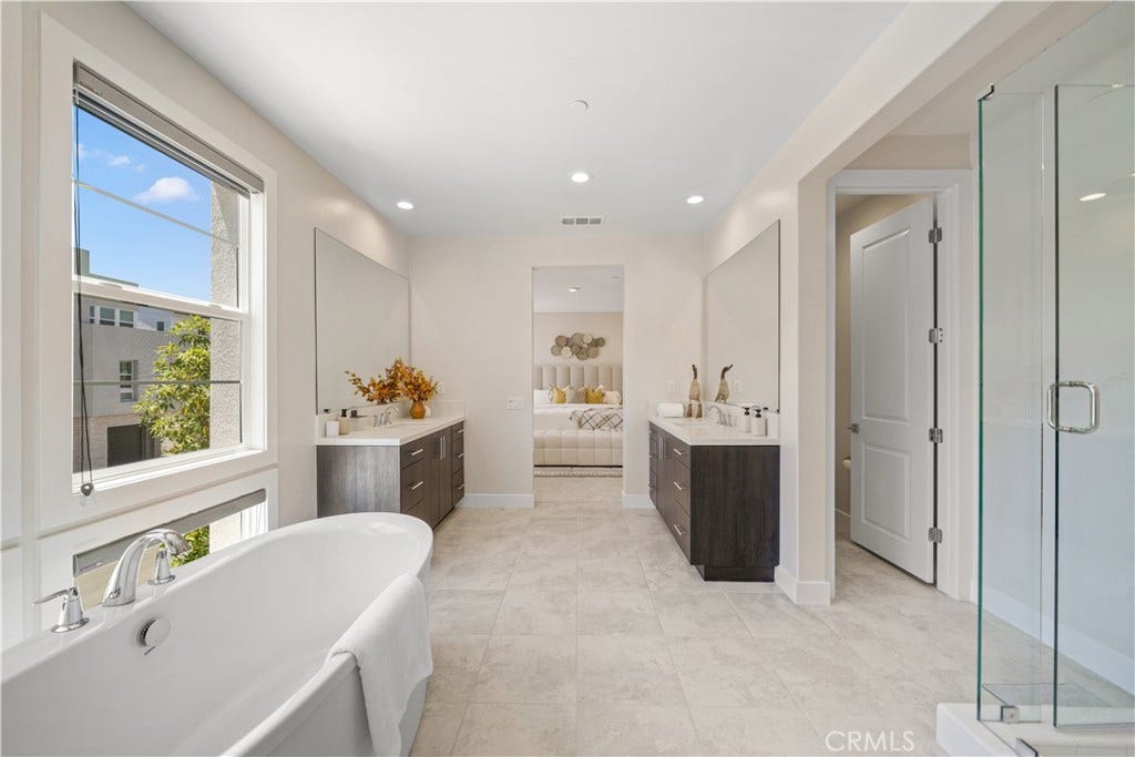 270 Burwood, Lake Forest, CA 92630 270 Burwood, Lake Forest, CA 92630