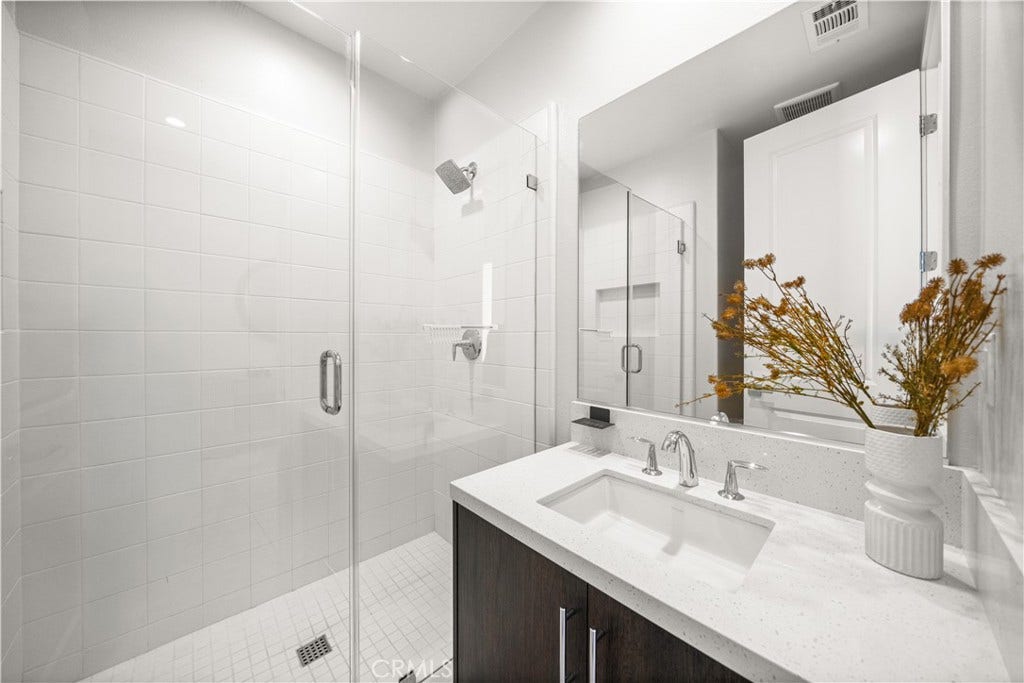 270 Burwood, Lake Forest, CA 92630 270 Burwood, Lake Forest, CA 92630