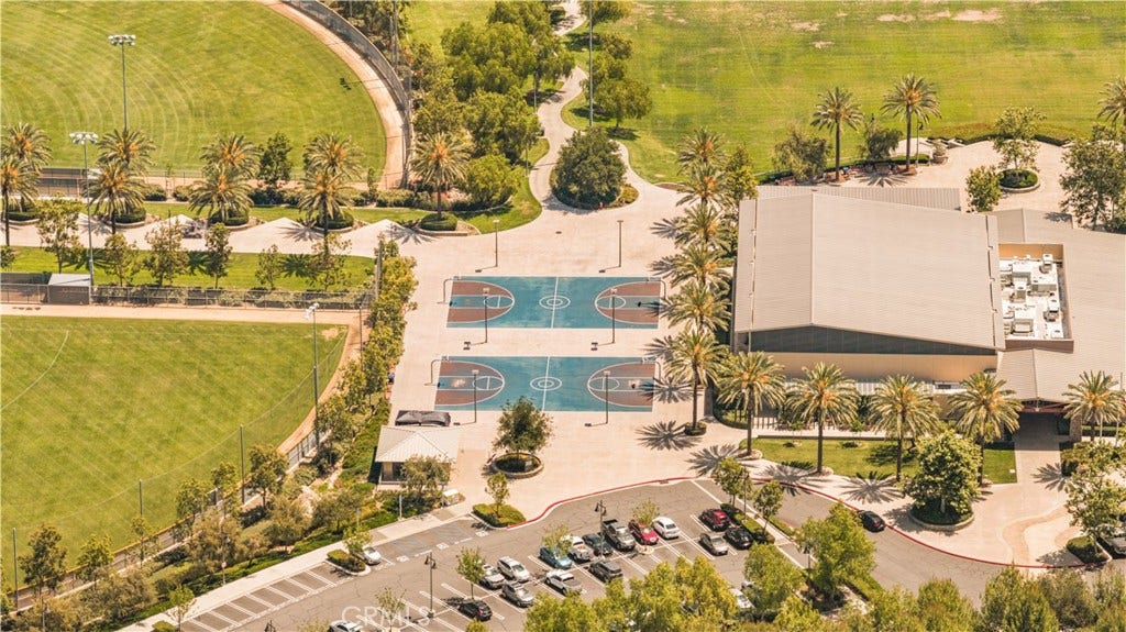 270 Burwood, Lake Forest, CA 92630 270 Burwood, Lake Forest, CA 92630