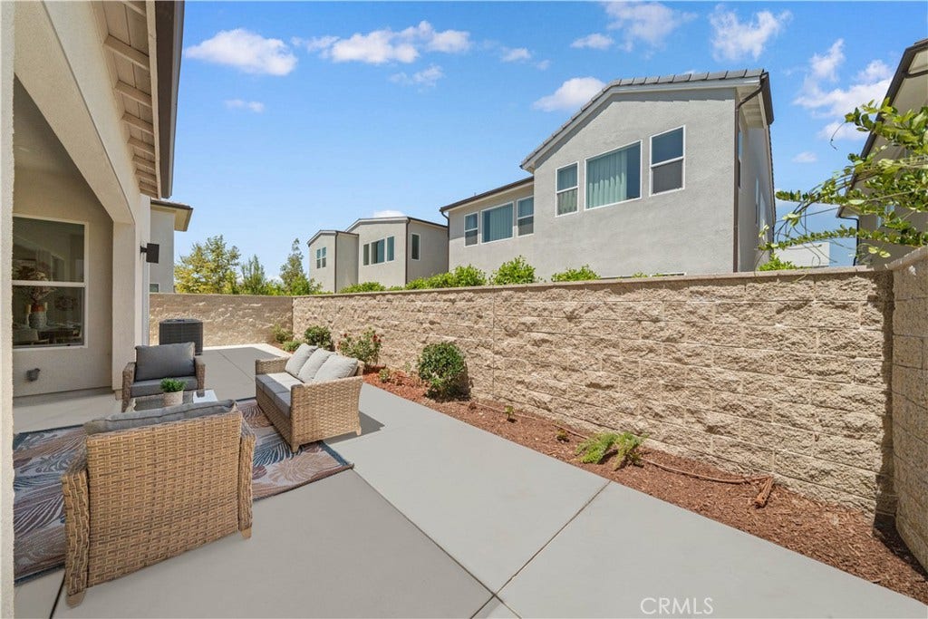 270 Burwood, Lake Forest, CA 92630 270 Burwood, Lake Forest, CA 92630