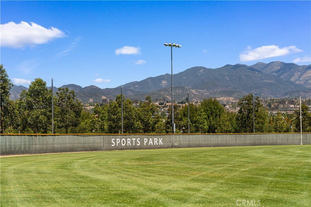 270 Burwood, Lake Forest, CA 92630 270 Burwood, Lake Forest, CA 92630