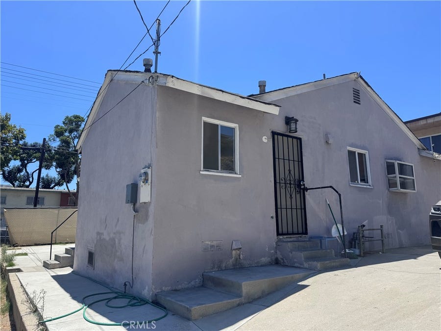 Property photo for 204 W Santa Cruz, Los Angeles, CA