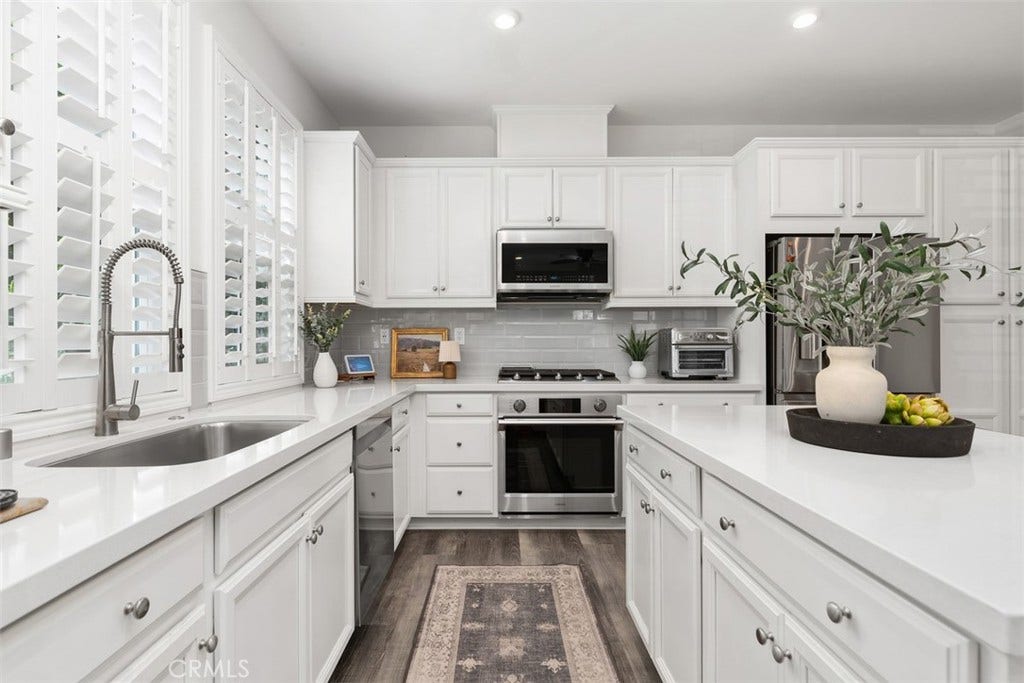 171 Natal, Rancho Mission Viejo, CA 92694 Meticulous Kitchen aerea