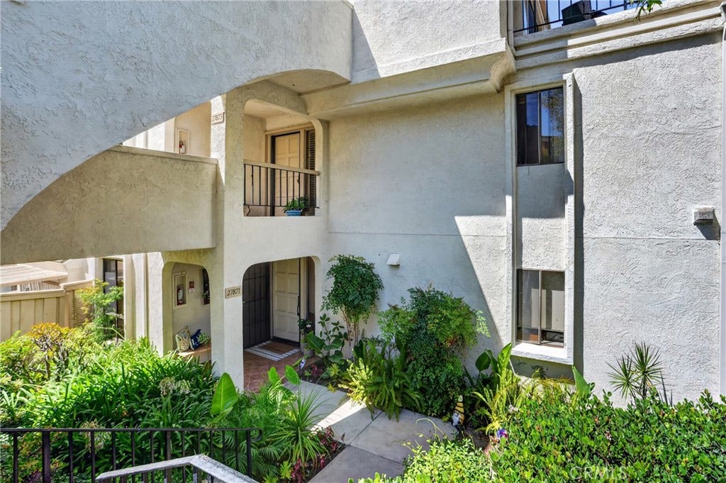 27871 Esporlas, Mission Viejo, CA 92692 27871 Esporlas, Mission Viejo, CA 92692