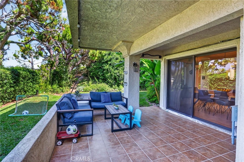 27871 Esporlas, Mission Viejo, CA 92692 27871 Esporlas, Mission Viejo, CA 92692