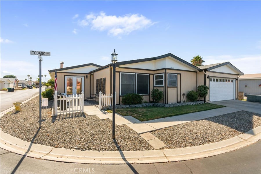 Property photo for 1406 Tobago Drive, Hemet, CA