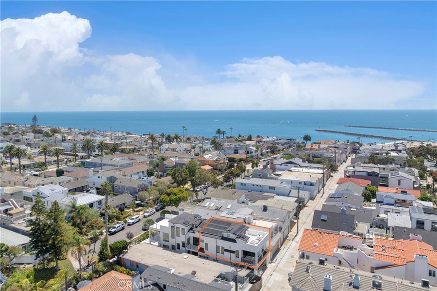 Property photo for 321 Larkspur Avenue, #1/2, Corona Del Mar, CA