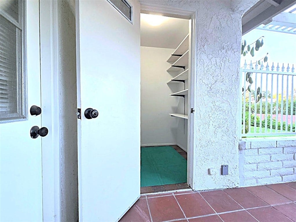 28212 VIA CERNUDA, Mission Viejo, CA 92692 28212 VIA CERNUDA, Mission Viejo, CA 92692