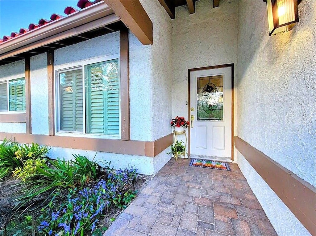 28212 VIA CERNUDA, Mission Viejo, CA 92692 28212 VIA CERNUDA, Mission Viejo, CA 92692