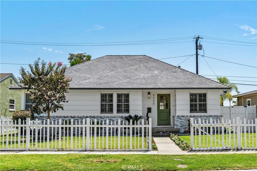 Property photo for 5530 E Pageantry, Long Beach, CA