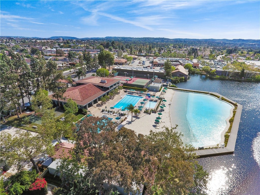 22582 Charwood Circle, Lake Forest, CA 92630 22582 Charwood Circle, Lake Forest, CA 92630