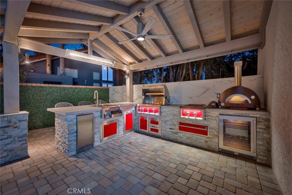 22582 Charwood Circle, Lake Forest, CA 92630 22582 Charwood Circle, Lake Forest, CA 92630