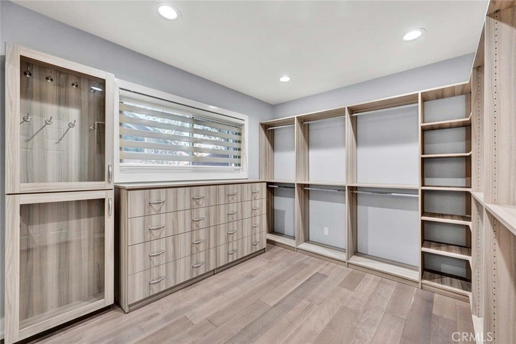 22582 Charwood Circle, Lake Forest, CA 92630 22582 Charwood Circle, Lake Forest, CA 92630