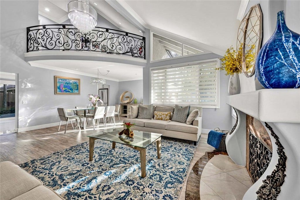 22582 Charwood Circle, Lake Forest, CA 92630 22582 Charwood Circle, Lake Forest, CA 92630