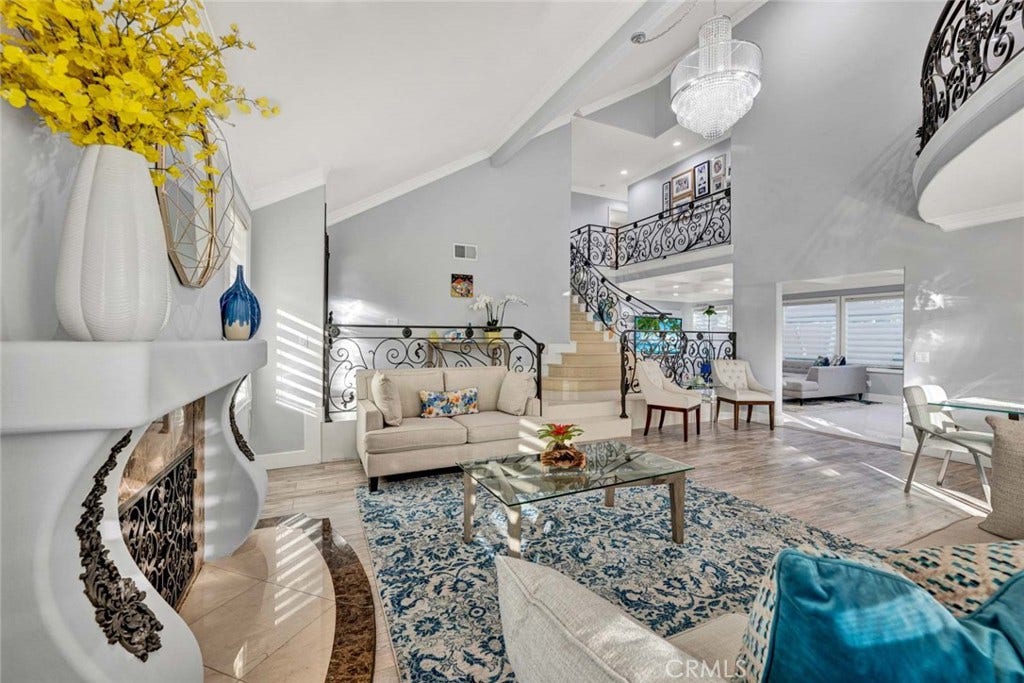 22582 Charwood Circle, Lake Forest, CA 92630 22582 Charwood Circle, Lake Forest, CA 92630