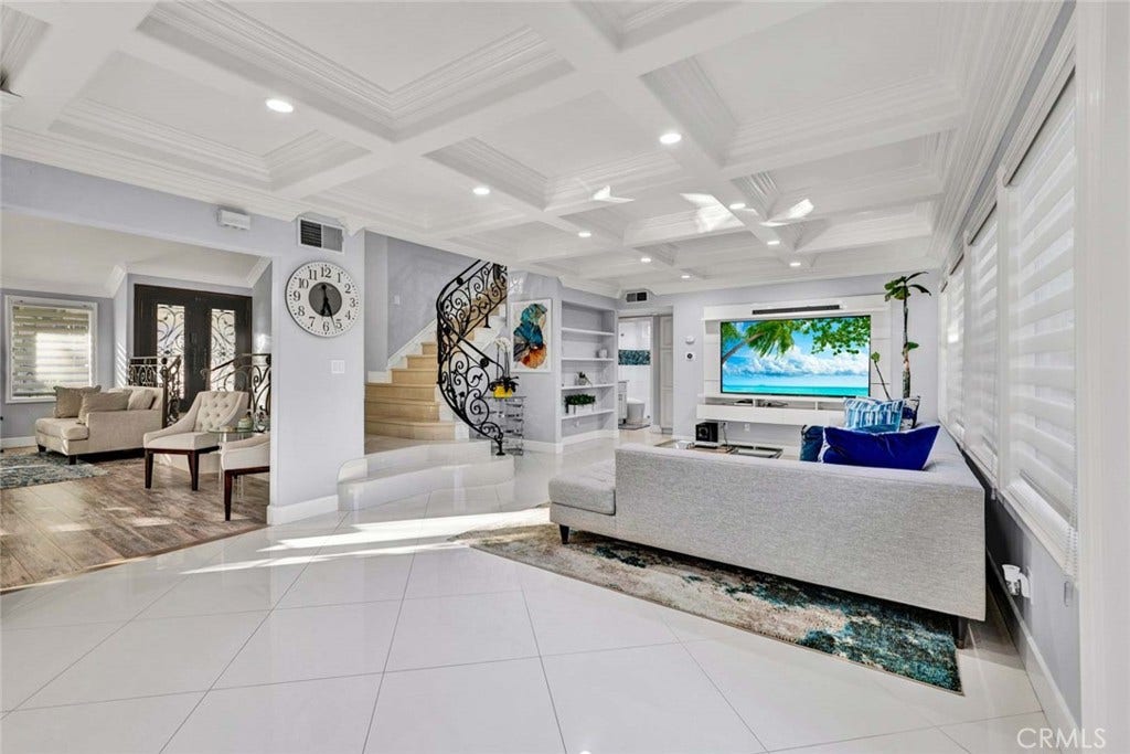 22582 Charwood Circle, Lake Forest, CA 92630 22582 Charwood Circle, Lake Forest, CA 92630