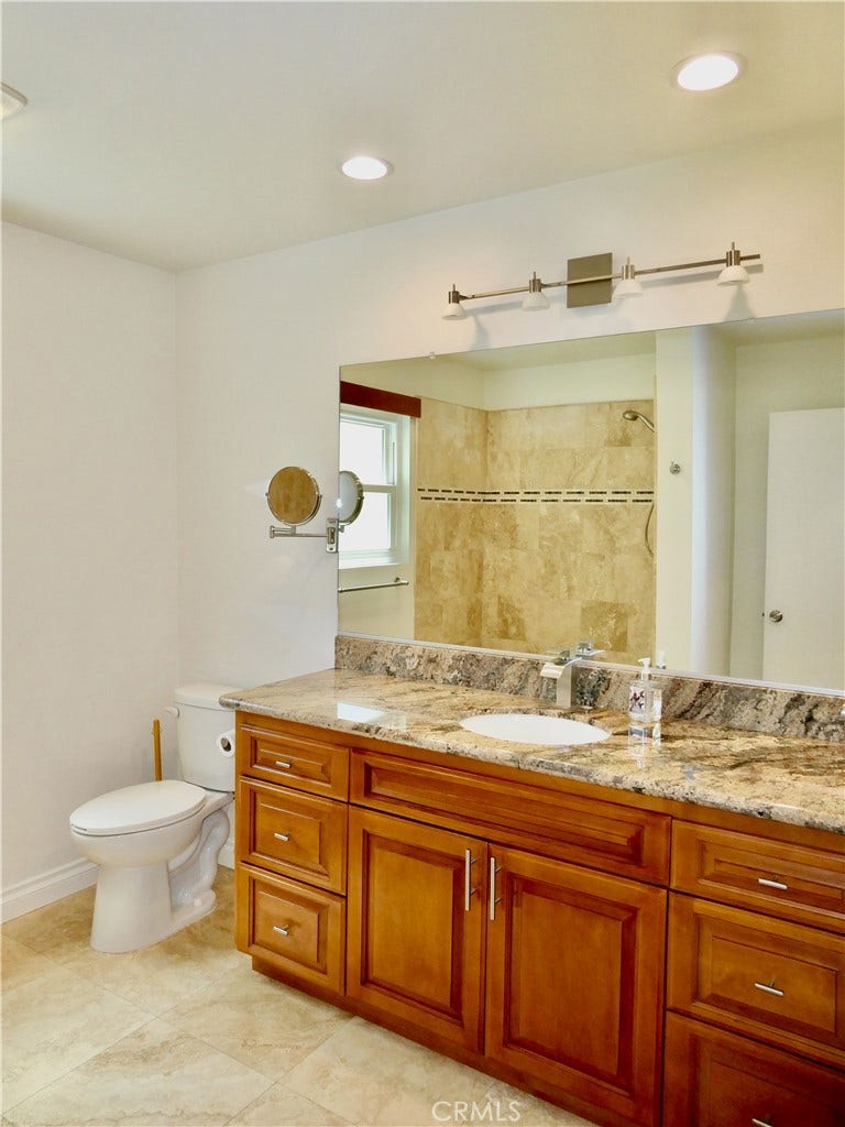 23531 Via Murillo, Mission Viejo, CA 92692 Guest Bathroom