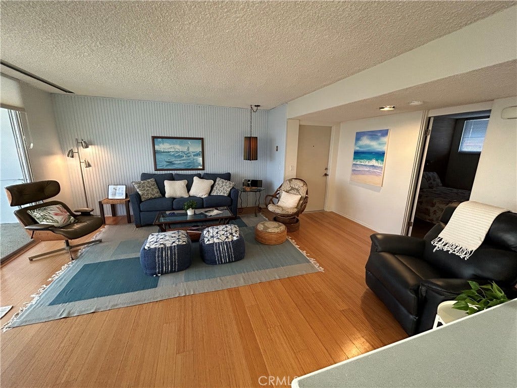 420 Monterey Lane, #2A, San Clemente, CA 92672 420 Monterey Lane, #2A, San Clemente, CA 92672