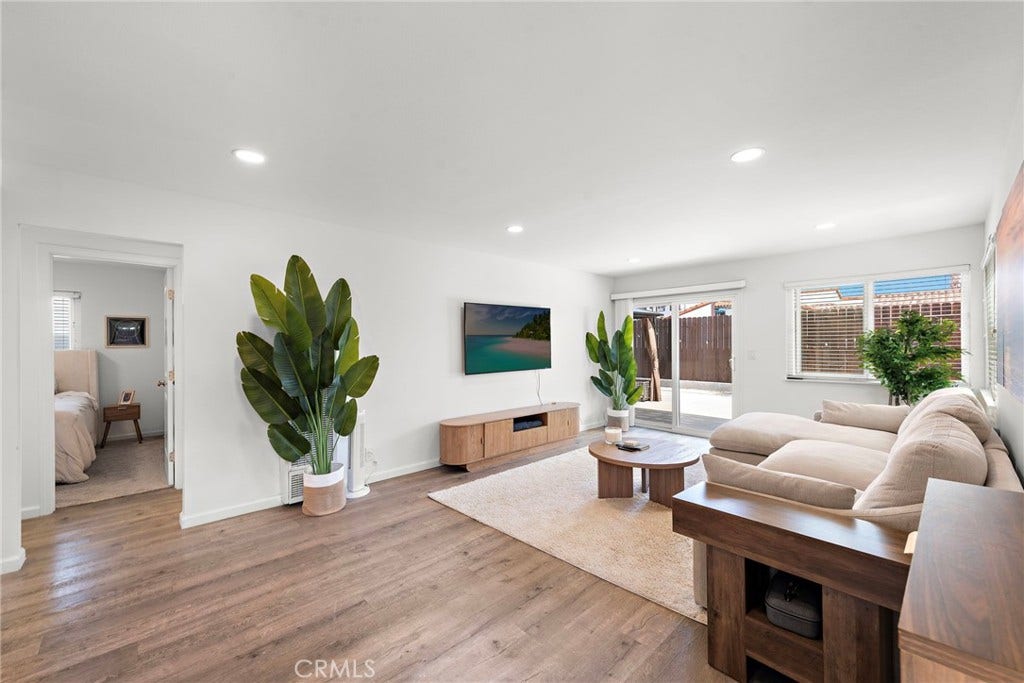 129 Avenida Serra, San Clemente, CA 92672 Unit 1 - 3bd/1.5ba