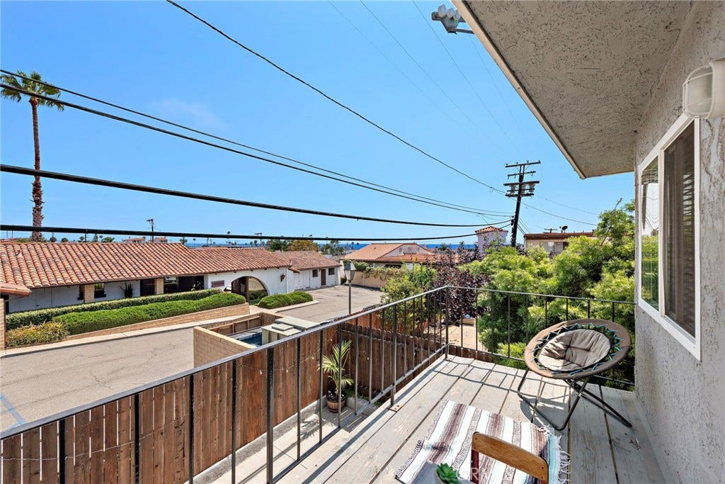 129 Avenida Serra, San Clemente, CA 92672 Unit 2 - 2bd/1ba
