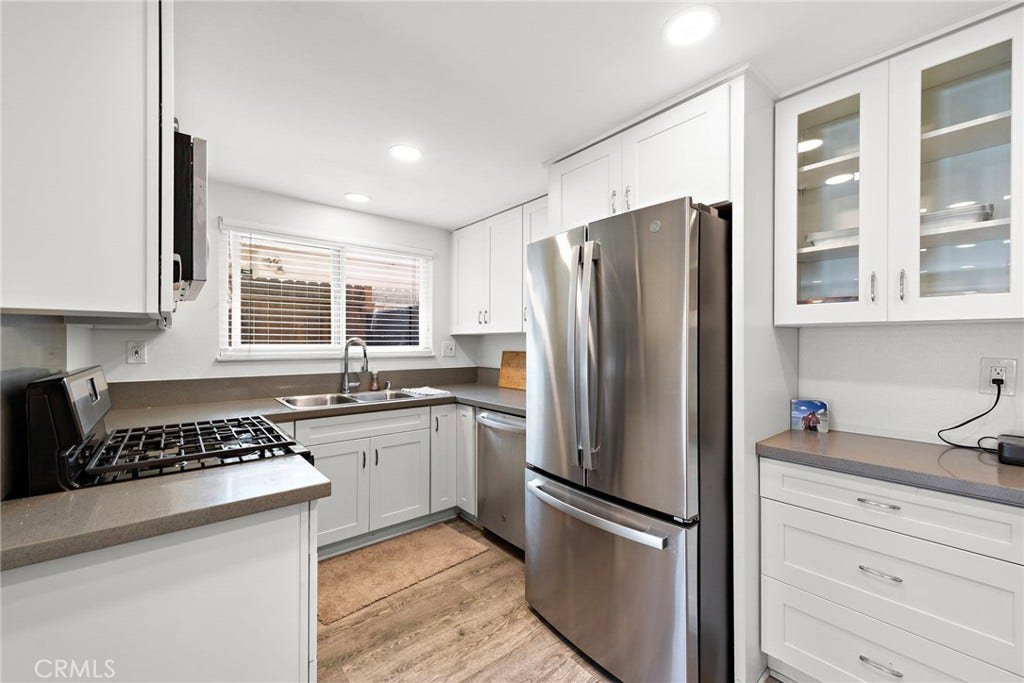 129 Avenida Serra, San Clemente, CA 92672 Unit 1 - 3bd/1.5ba