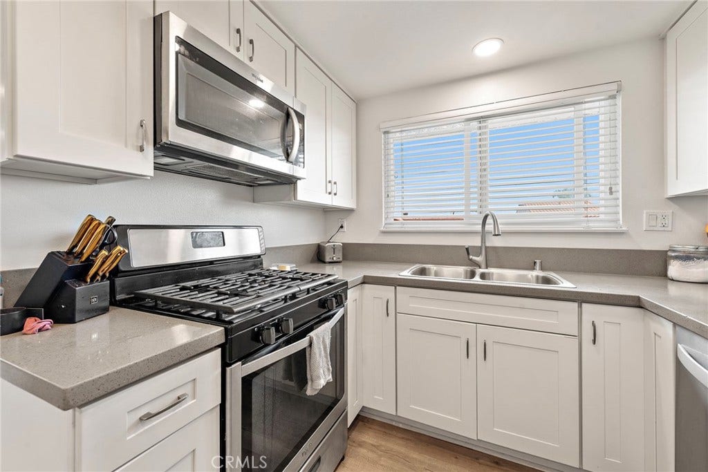 129 Avenida Serra, San Clemente, CA 92672 Unit 2 - 2bd/1ba