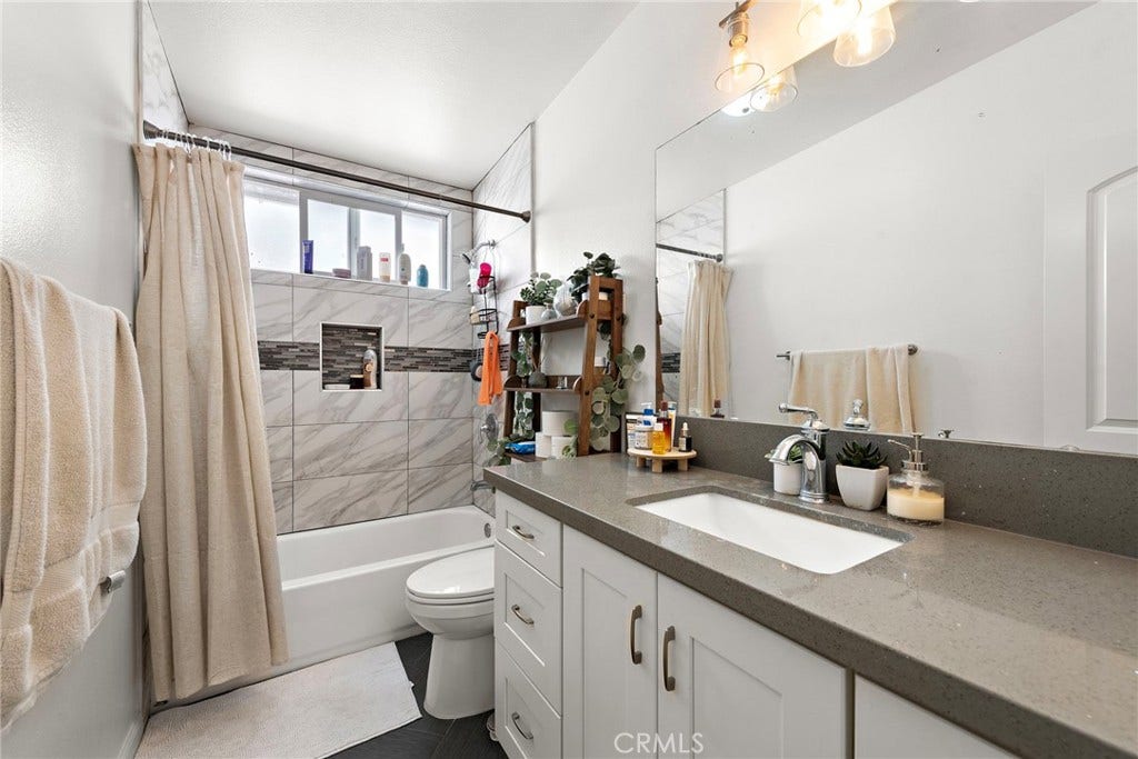129 Avenida Serra, San Clemente, CA 92672 Unit 3 - 2bd/1ba