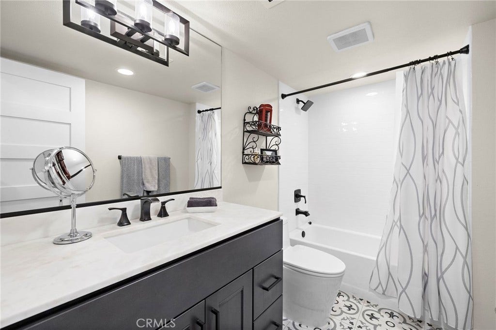 27776 Deya, Mission Viejo, CA 92692 27776 Deya, Mission Viejo, CA 92692