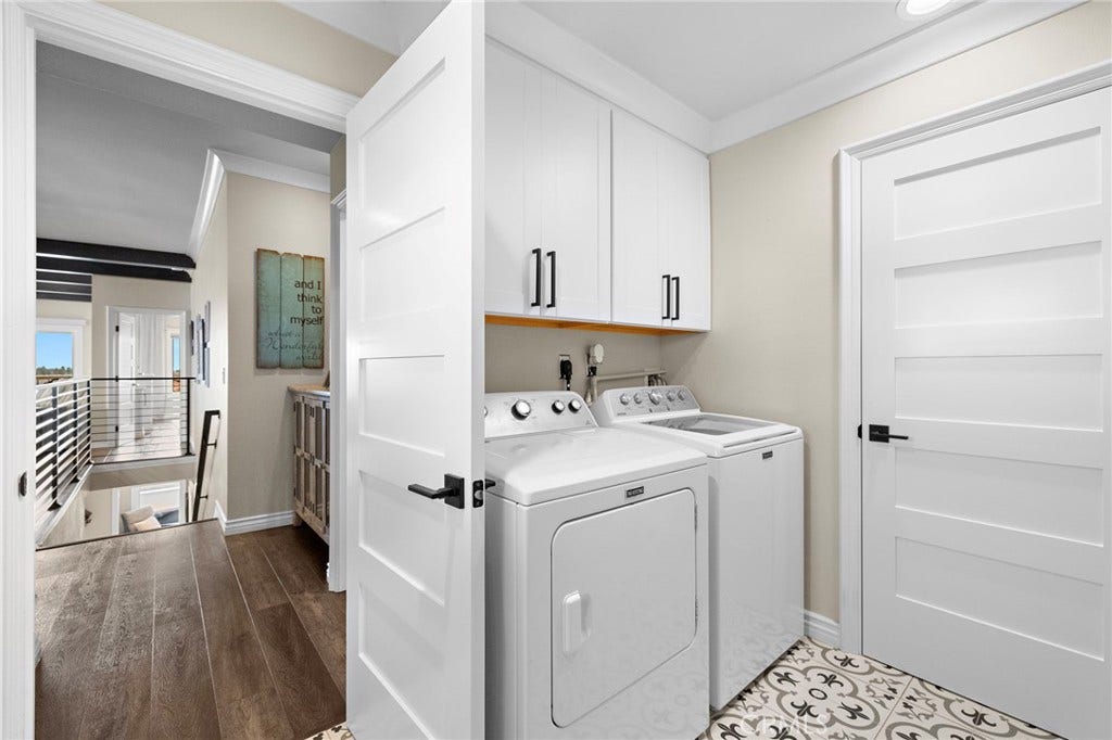 27776 Deya, Mission Viejo, CA 92692 27776 Deya, Mission Viejo, CA 92692