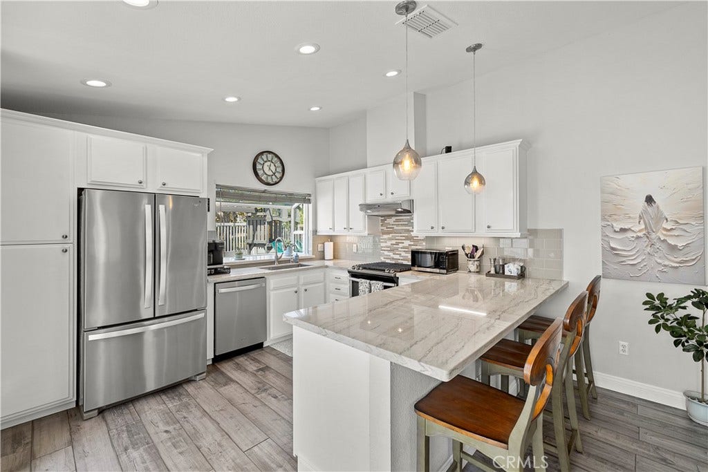 21 Misty Creek, Laguna Hills, CA 92653 21 Misty Creek, Laguna Hills, CA 92653