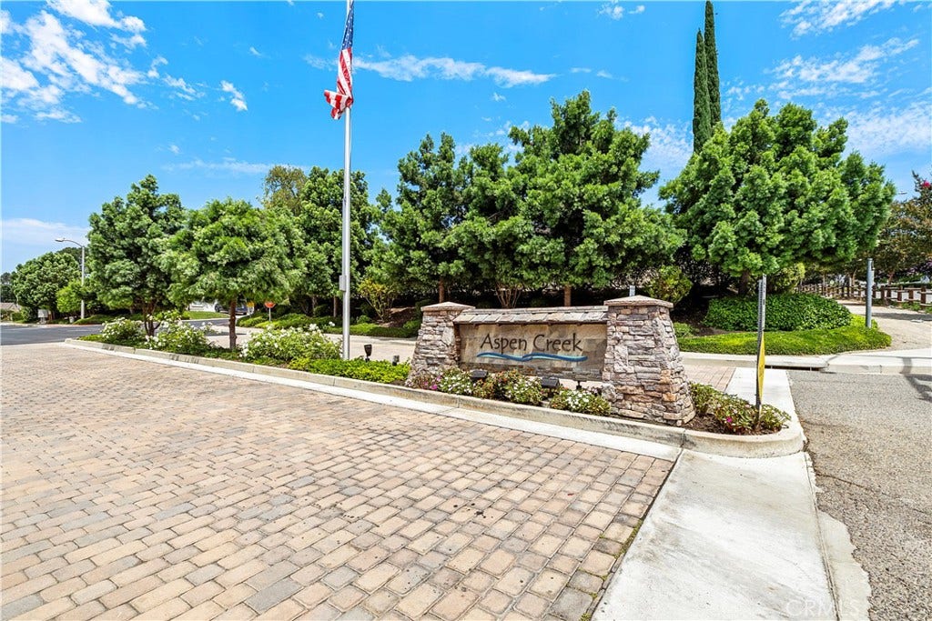 21 Misty Creek, Laguna Hills, CA 92653 21 Misty Creek, Laguna Hills, CA 92653