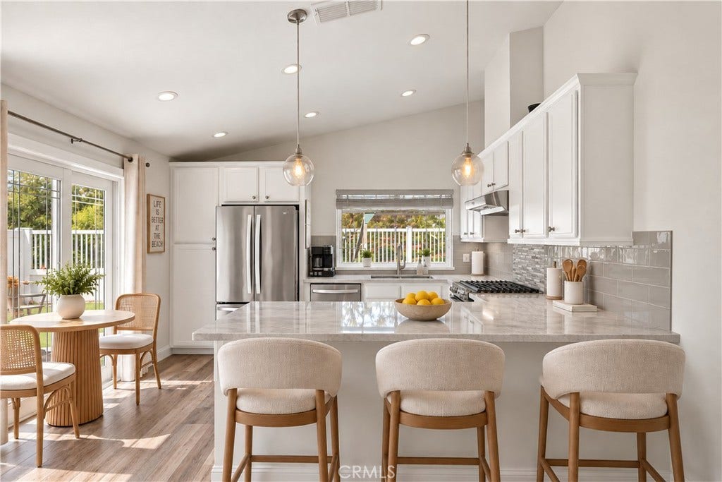21 Misty Creek, Laguna Hills, CA 92653 Virtually Staged