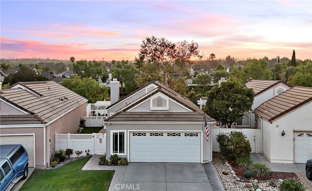 21 Misty Creek, Laguna Hills, CA 92653 21 Misty Creek, Laguna Hills, CA 92653