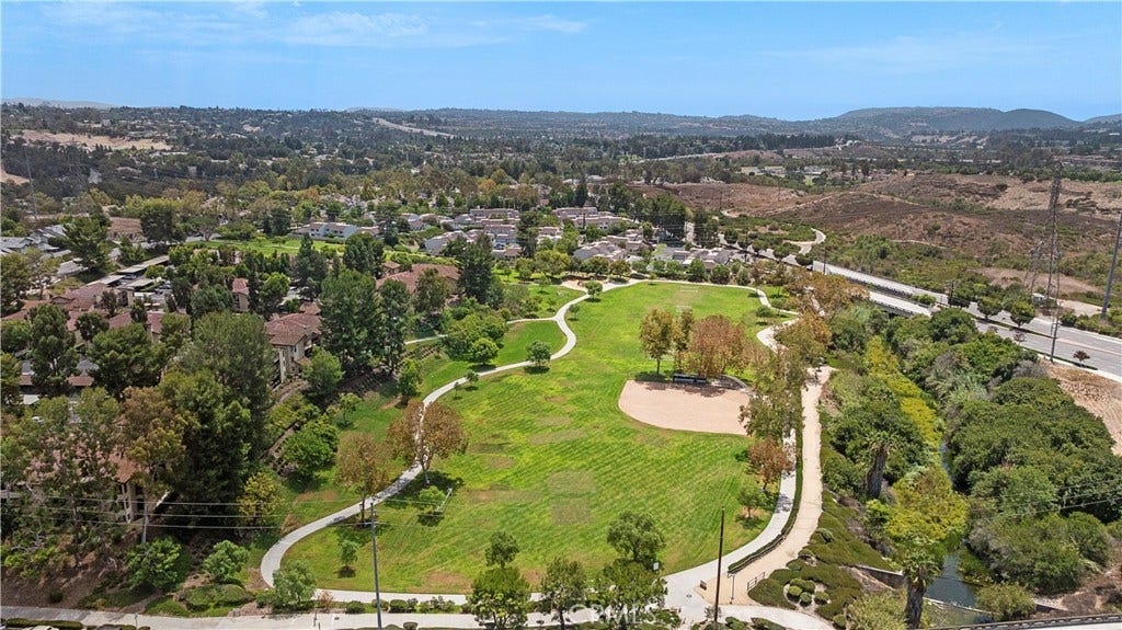 21 Misty Creek, Laguna Hills, CA 92653 21 Misty Creek, Laguna Hills, CA 92653