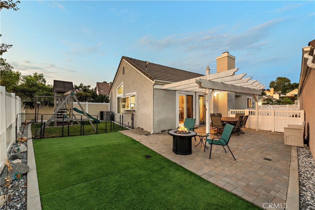21 Misty Creek, Laguna Hills, CA 92653 21 Misty Creek, Laguna Hills, CA 92653