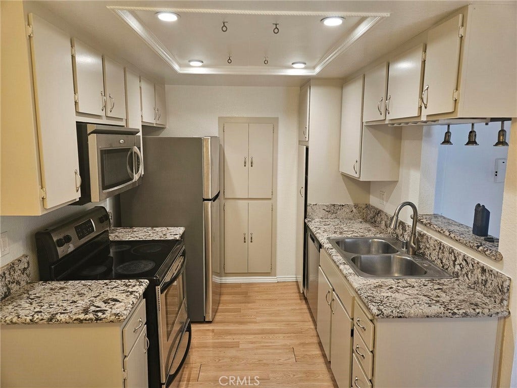 20702 El Toro Road, #20, Lake Forest, CA 92630 20702 El Toro Road, #20, Lake Forest, CA 92630