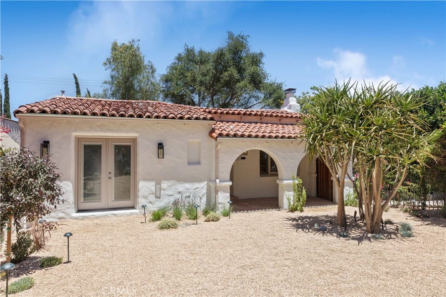 Property photo for 11491 Sunshine Terrace, Studio City, CA